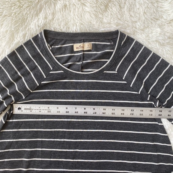 Hollister Longsleeves Stripes Top | Gray & White | Small - Picture 4 of 5